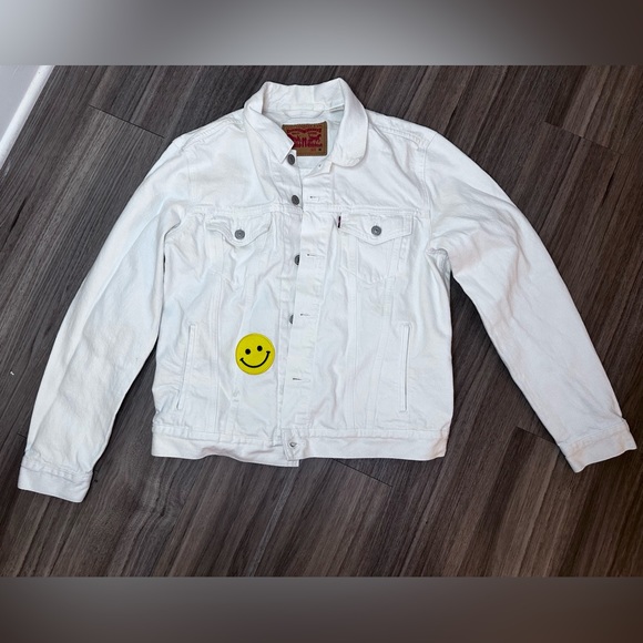 Levi’s x Smiley Limited Edition White Denim Jacket - Picture 5 of 8